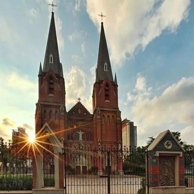 上海三天两夜旅游攻略1000元,上海旅游2-3天详细攻略性价比