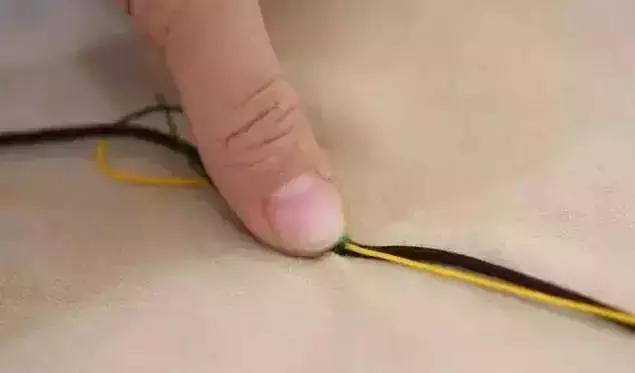 蜜蜡文玩手串绳子双股打结方法,文玩核桃手串单线打结方法