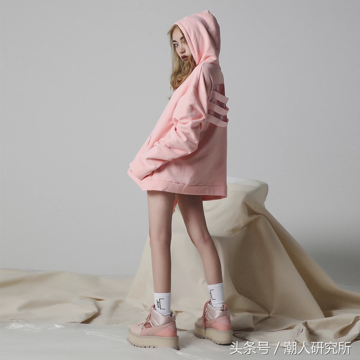 百搭卫衣男,百搭卫衣女爆款