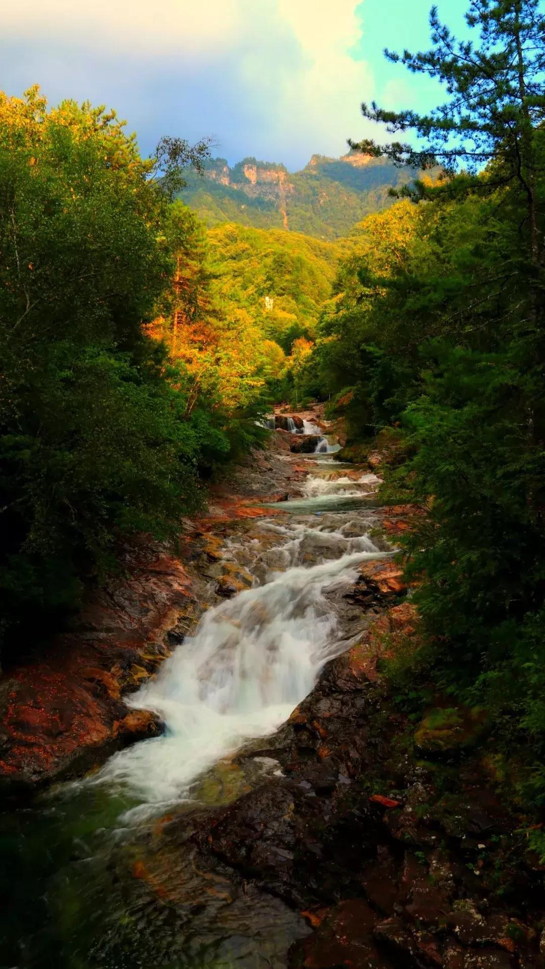 西安出发秦岭最美秋景自驾环线游,西安出发一小时深藏秦岭山水秘境