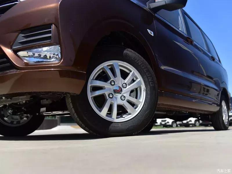 五菱宏光再出新款神车,五菱宏光s神车漂移