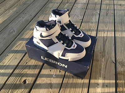 詹姆斯篮球鞋全系列简介,詹姆斯篮球鞋简版