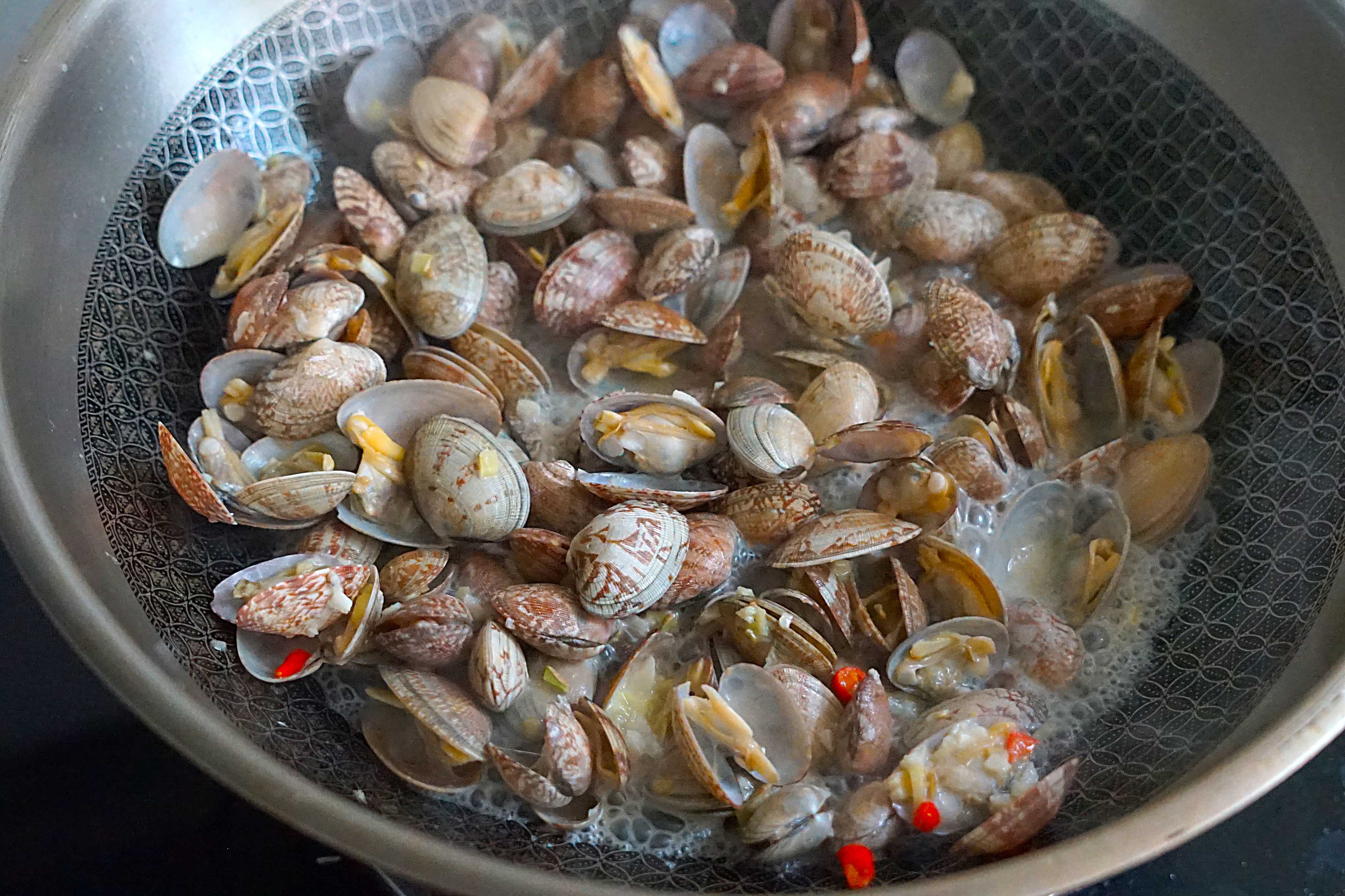 自己动手煮的螺蛳粉一人一大碗,这样煮螺蛳粉超好吃