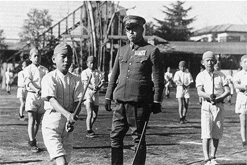 日本广岛相当于中国哪个城市,广岛为什么是日本的首都