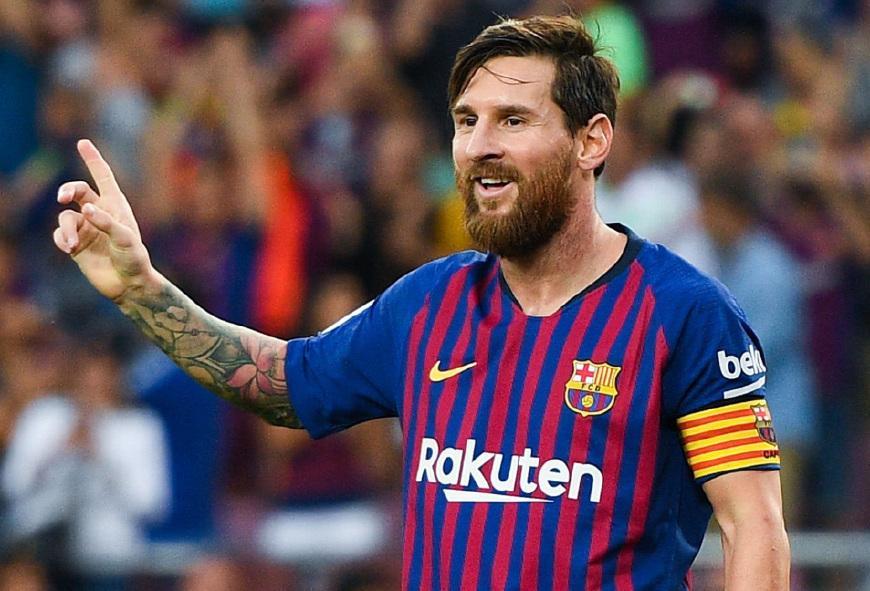 梅西梅开二度助巴萨3-0完胜,梅西4比2热刺梅西庆祝动作