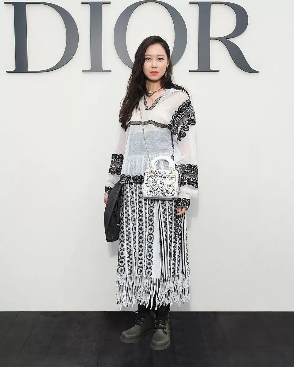 jennie绌挎惌鎺ㄨ崘,jennie闊╁浗绌挎惌