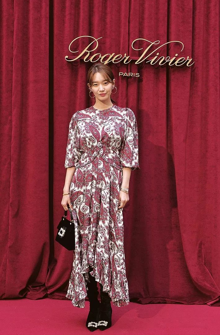 jennie绌挎惌鎺ㄨ崘,jennie闊╁浗绌挎惌