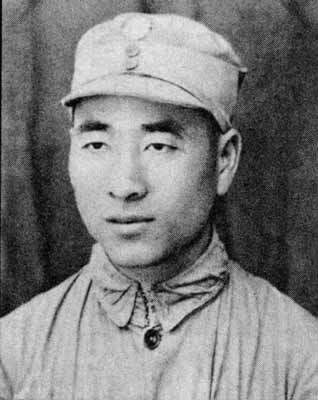 十大元帅中，林彪和*向前徐**谁更会打仗？