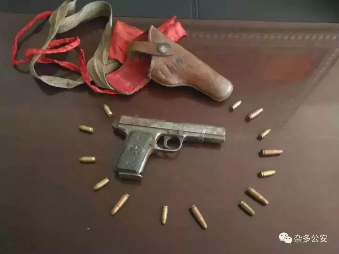 玉树公安抓捕的视频,缉枪治爆宣传群众主动上交枪支