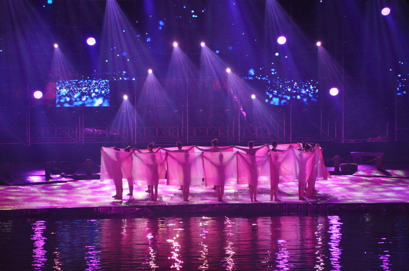 国庆节水下演出,2020红河水乡国庆水舞秀