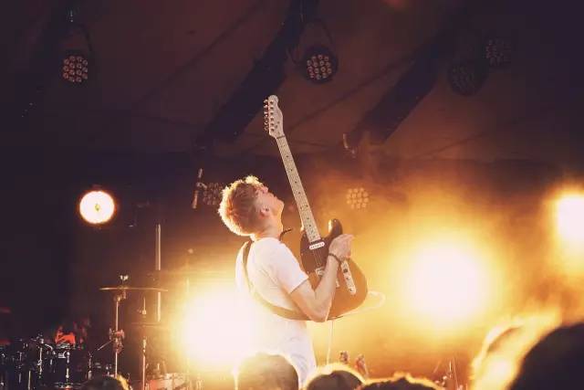 信息爆炸时代如何学吉他？