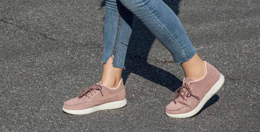 板鞋显腿瘦长,长腿板鞋