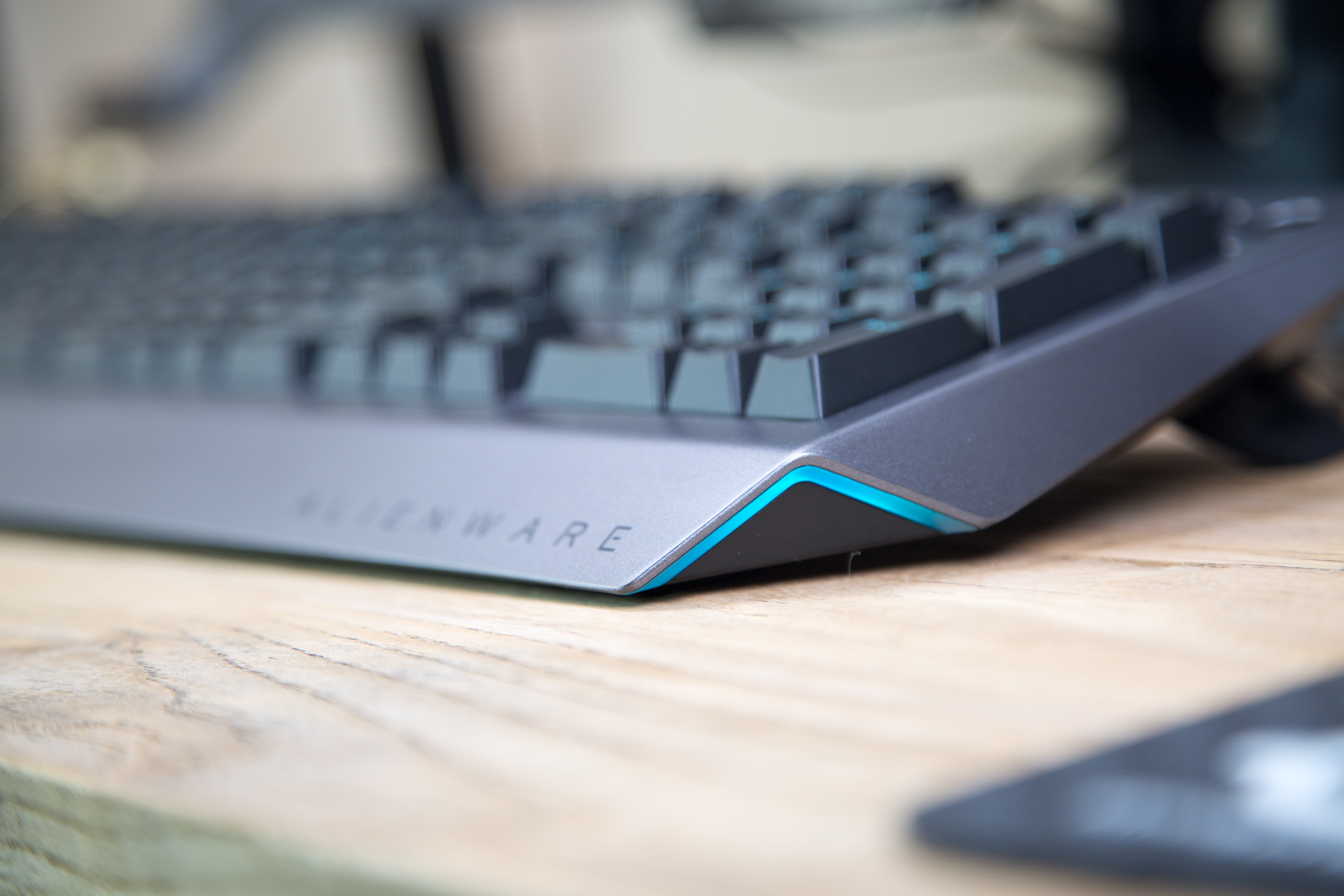 alienware键盘580,alienware19键盘评测