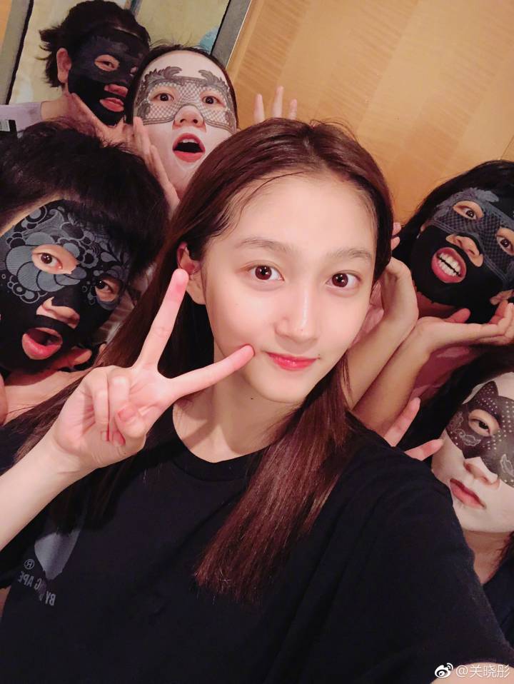 女星自拍晒合照,女星自拍晒照