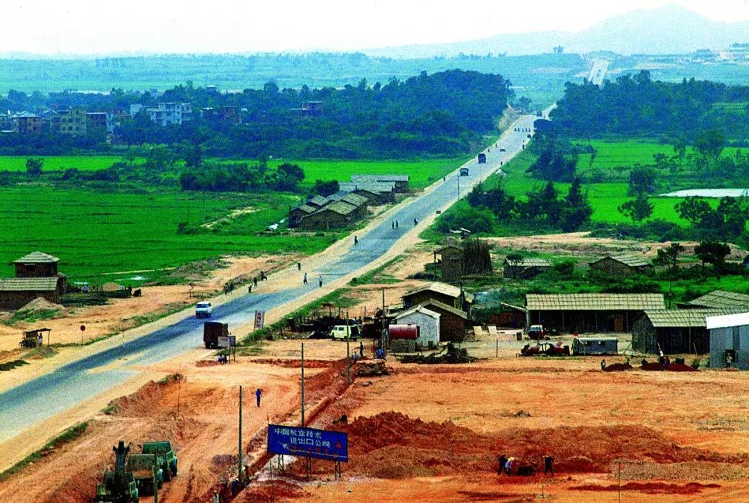 深圳40周年最震撼的视频,改革开放前的深圳老照片