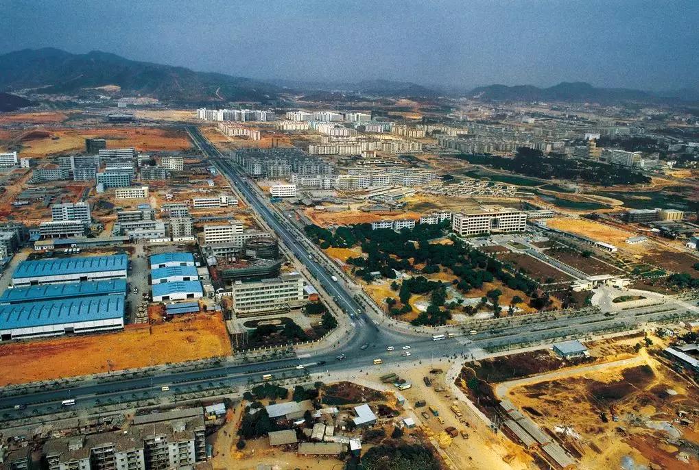 深圳40周年最震撼的视频,改革开放前的深圳老照片