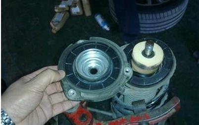 雷克萨斯es200方向盘异响解决,方向盘异响吱吱摩擦音解决办法