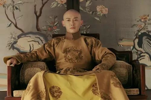 “醉心宫斗”的年代，我们的人生价值是什么？