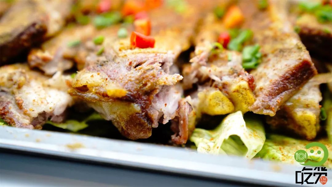 烧烤来了！地道*疆新**味藏在这里！全羊席、川菜包圆！