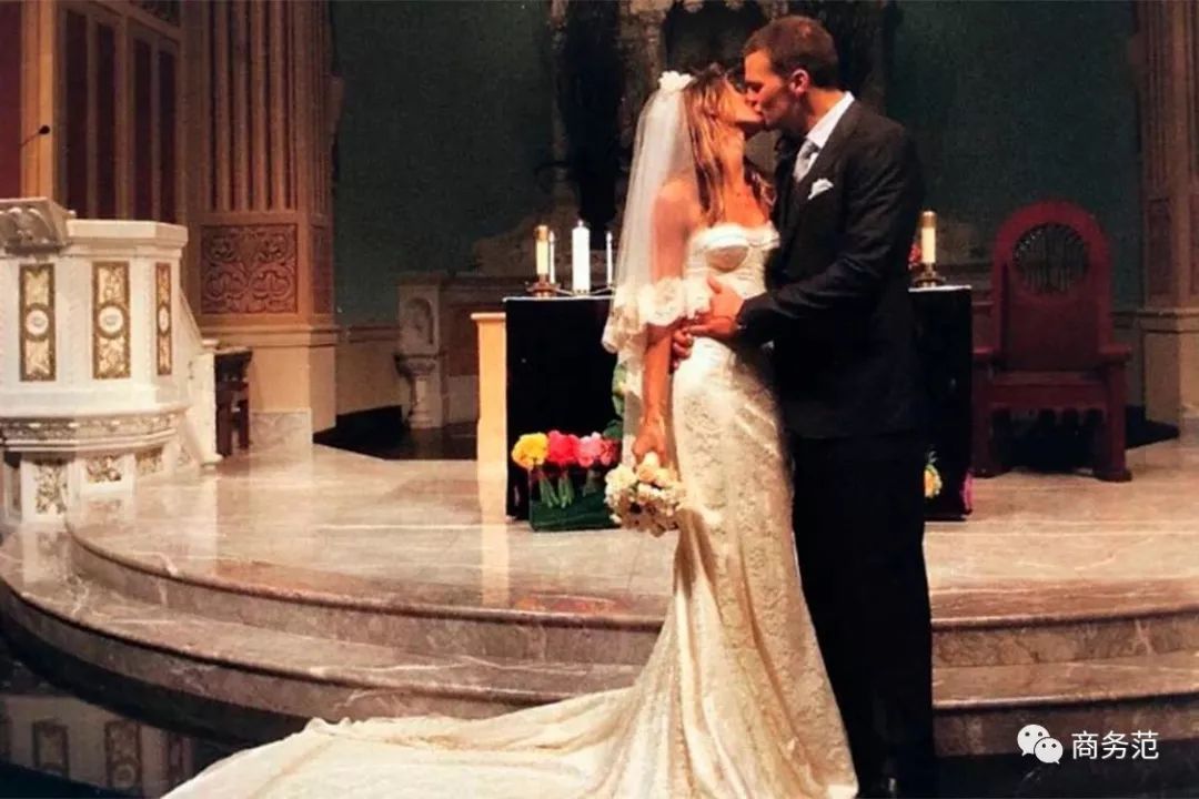 吉赛尔·邦辰光鲜背后辛酸：不自信去隆胸、想自杀、与老公险离婚