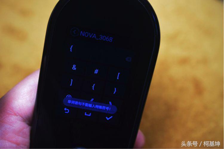 高颜值的腕语智能翻译机体验，海外最好用，翻译拾音性能出色