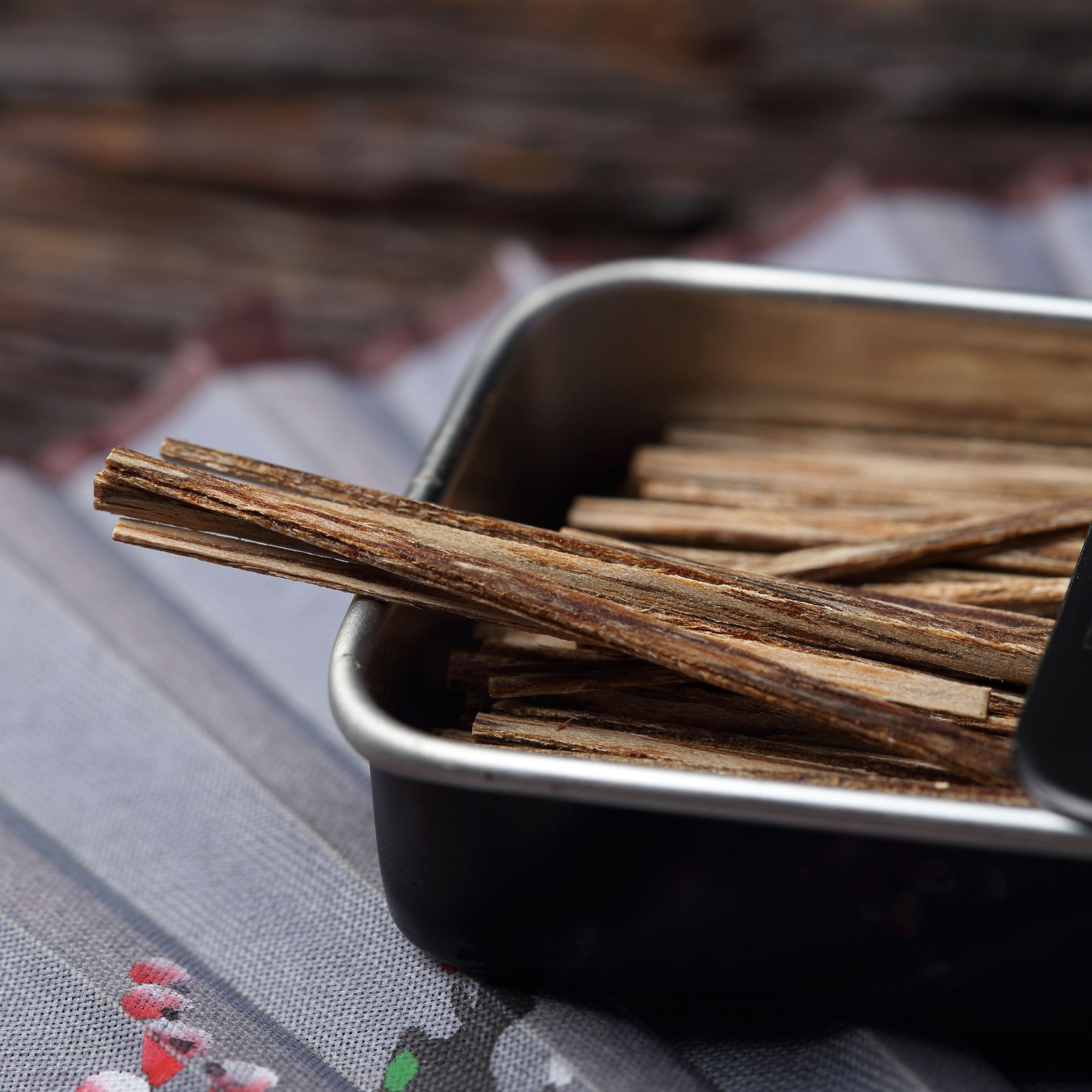 中药材沉香真假,中药材沉香鉴别最简单的方法