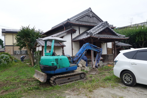 太宰治被囚禁哪一集,太宰治被关进国际监狱