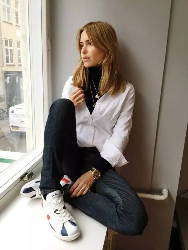 毛衣衬衫最爆表穿搭方法,男生圆领毛衣穿搭衬衫