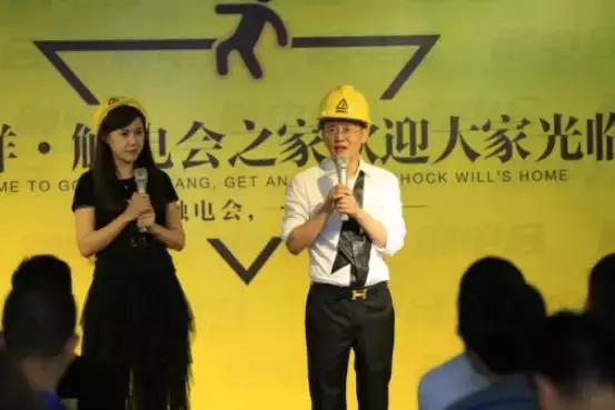 电商微商商业模式区别在哪,现在微商的商业模式属于传销吗