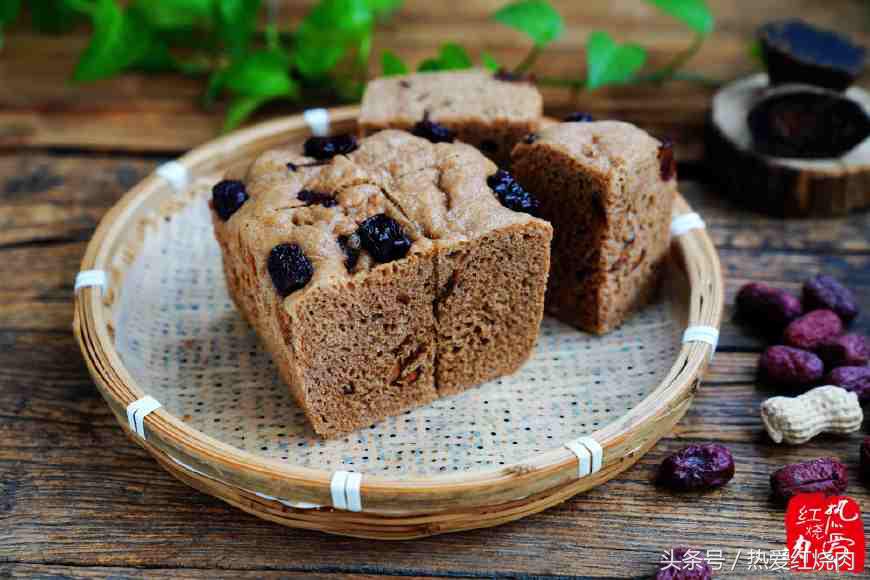 发糕松软香甜不粘牙的秘诀,为什么做起来的发糕不回弹