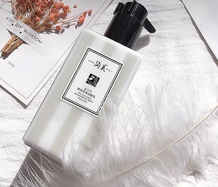 鐢ㄥ浜嗕骇鍝佺湡鐨勫緢閲嶈,鐢ㄥ皬蹇冩満鎾╁埌浜嗚嚜宸卞枩娆㈢殑鐢蜂汉