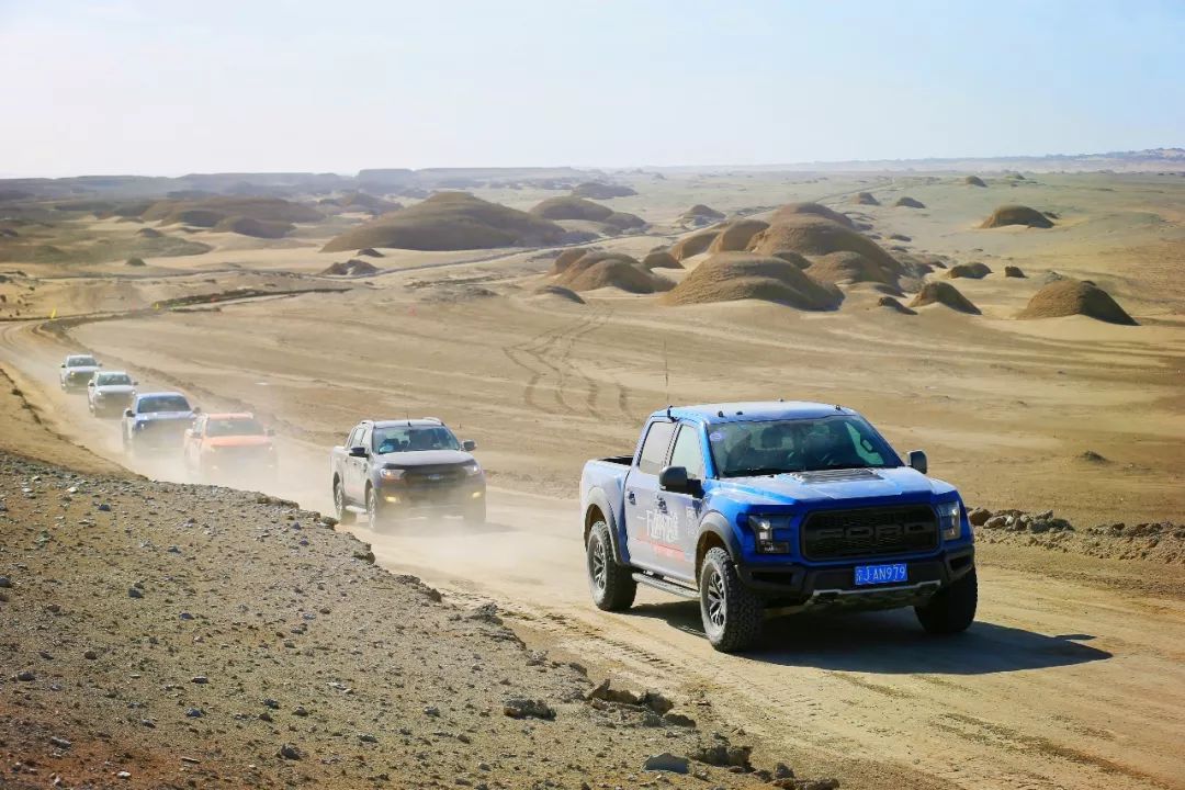 “失联”的2天里，车叔竟完成对美式皮卡生活的所有幻想