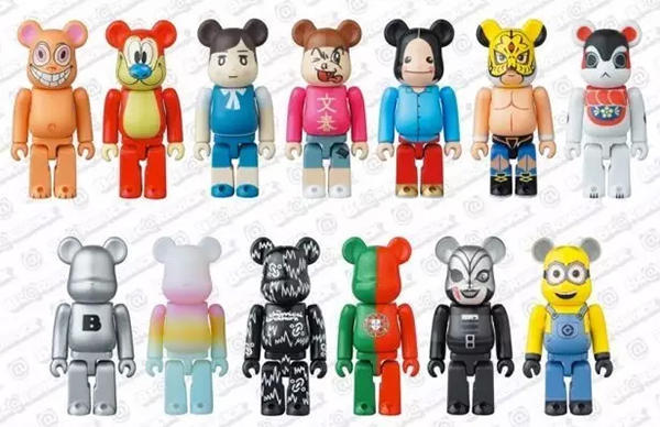 周杰伦玩具套装,周杰伦卖的公仔