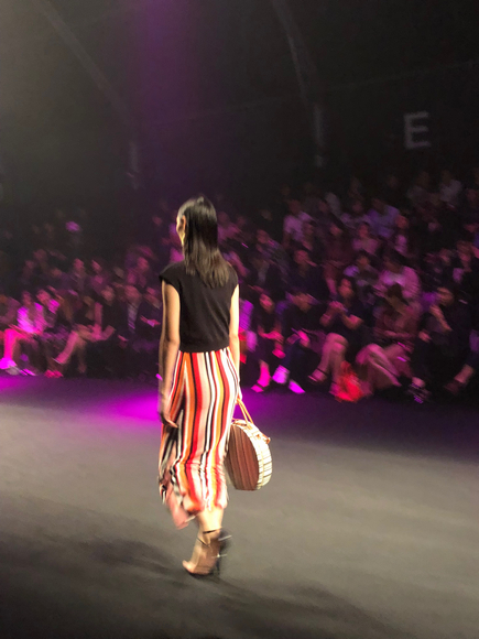 上海时装周紫色,上海时装周2019回顾