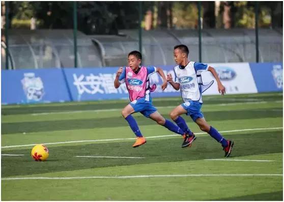 前国足挑战射门,早期国足头球破门