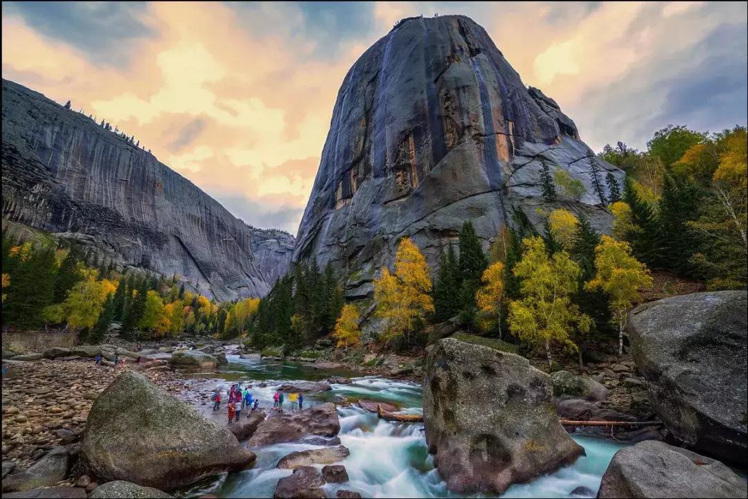 阿勒泰地区可可托海地质公园,新疆可可托海国家森林公园介绍