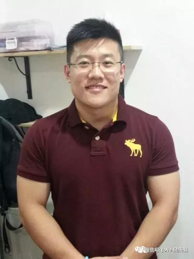 77公斤级力量举深蹲卧推硬拉记录,三大肌肉卧推硬拉深蹲