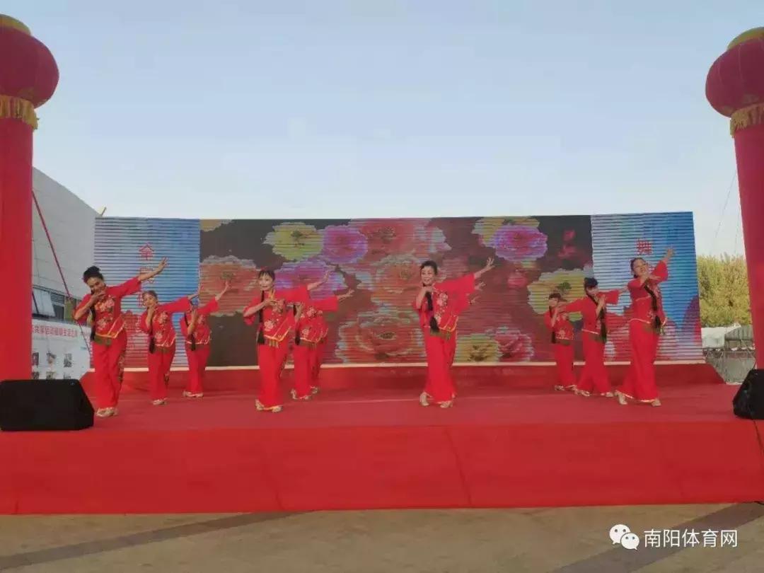 舞动广场健身操,2018南阳市广场舞健身操