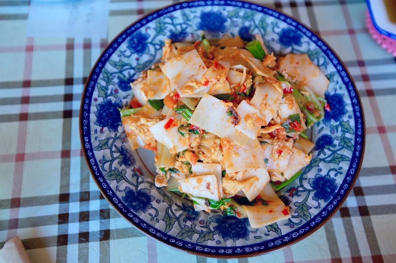 看火山泡温泉：北回归线上四季如春的腾冲特有的温暖