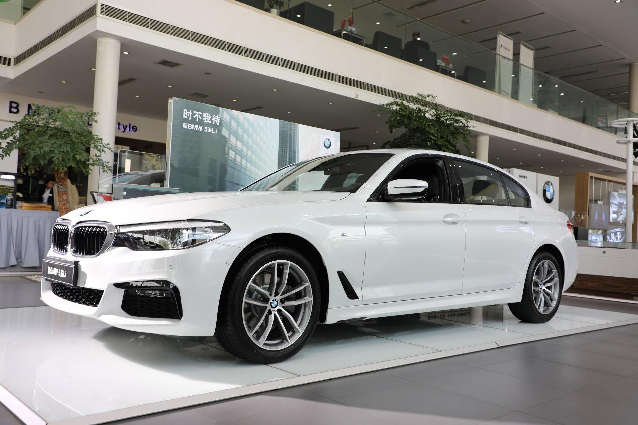 2018西区新BMW5系Li尊享体验日郑州郑德宝站圆满结束