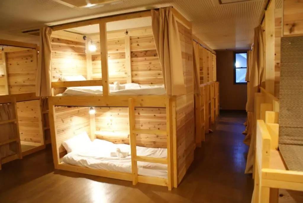 日本住哪里的民宿最方便便宜,几百块入住日本温馨民宿超划算