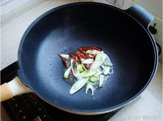 切土豆丝前细后粗,教你一招切土豆丝切得又细又快