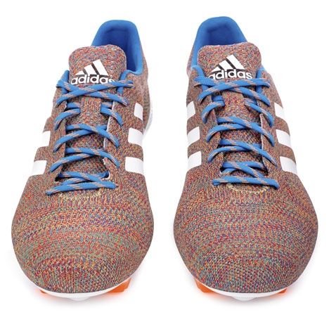 知识篇话说足球鞋的异同