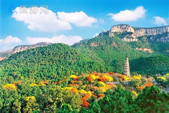 灵岩寺与趵突泉的区别,灵岩寺和趵突泉离多远