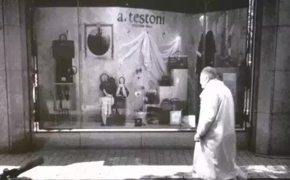 日本一*女妓**站街60年，拉客到74岁，等着一个永远等不到的嫖客