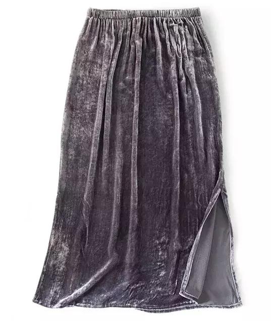 今年流行丝绒单品,冬季丝绒单品搭配