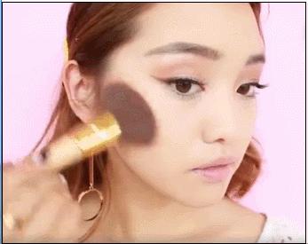 怎样测试出脸歪由什么引起的,脸歪怎么自我判断