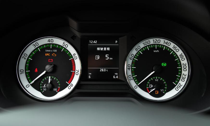 斯柯达明锐19款1.5多少马力,2010年斯柯达明锐1.6和1.4t哪个好