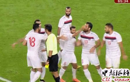 友谊赛变生死战？国足战叙利亚现1大冲突，主裁遭球员凶狠怒推
