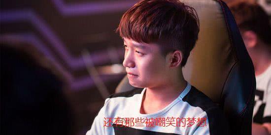 s8edg从未缺席,s8edg止步八强小姐姐哭了